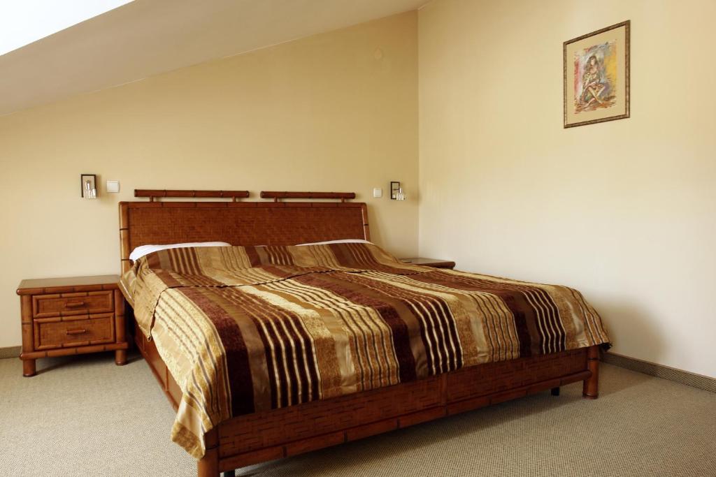 Hotel Orbel Dobrinishte Quarto foto