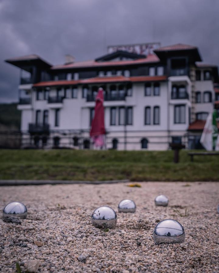 Hotel Orbel Dobrinishte Exterior foto